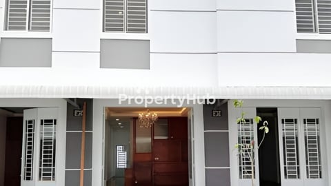 បុរីពិភពថ្មី 2 ជាប់ផ្ទះកែង