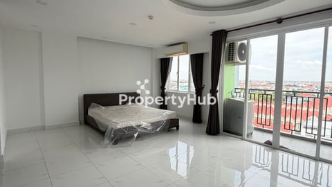 Spacious 2 Bedroom condo for Sale in Khan Russey Keo