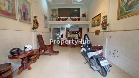 🏘 ផ្ទះល្វែង នៅជិតស្ថានីយ៍ទូរទស្សន៍បាយ័នស្ទឹងមានជ័យ ត្រូវការលក់បន្ទាន់ខ្លាំង