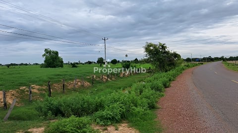 ដីលក់ ពោធិ៍សាត់ ឃុំតាលោ 1ម៉ែត្រ 1,700$ ចចារម្ចាស់ដើម