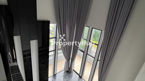 🏠វីឡាឃ្វីនសម្រាប់លក់នៅក្នុង បុរីជីបម៉ុងលែនម៉ាក៦០ម៉ែត្រ (ការដេគ័រកផ្ទះអស់ 200,00