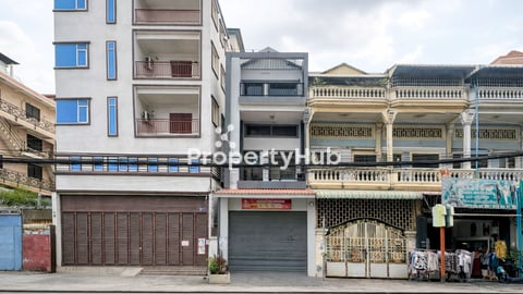 Affordable 6 Bedroom Shophouse for Sale Near Toul Tumpung Market