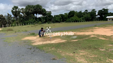 លក់ដីជាប់ភូមិ បញ្ចុះតម្លៃពិសេស ប្រញាប់លុយ