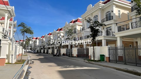 វីឡាភ្លោះ l Twin Village for rent $$1500/month