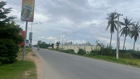 ដីលក់នៅលើផ្លូវ Tiger ជិតស្ថានីយទូរទស្សន៍ ហង្ស មាស