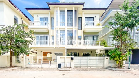 Twin Villa For Rent in Svay Dankum Commune Siem Reap 