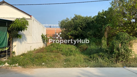 ដីលក់នៅកំពង់សំណាញ់