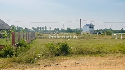 លក់ដីជាប់ផ្លូវ១២ម