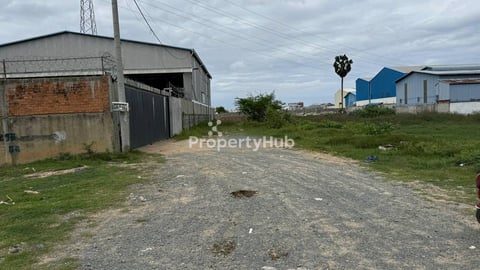 ដីលក់នៅជិតវត្តក្រាំងធ្នង់