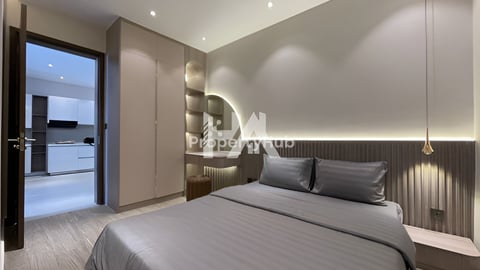 Condo Type Studio For rent !