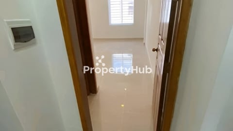 ផ្ទះលក់មានប្លង់រឹង តម្លៃចរចា (មានចំនូល320$ក្នុង1ខែ)