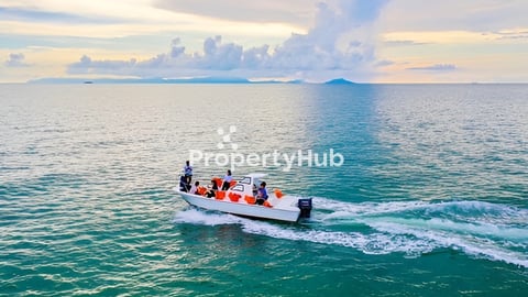 ដីជាប់មាត់សមុទ្រក្នុងក្រុងកែប