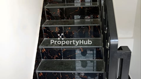 ផ្ទះថ្មីកែងអាចលក់ដូរបានគ្រប់មុខលក់បន្ទាន់