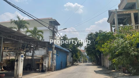 Prime Land for Sale in Phsar Daeum Thkov