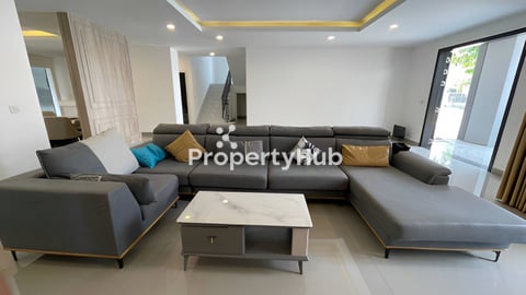 🏠វីឡាឃ្វីនកែងសម្រាប់ជួល នៅបុរីជីបម៉ុងលែនម៉ាក៦០ម៉ែត្រ