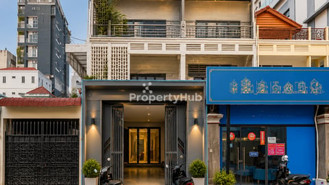 Newly Renovated Ground Floor Shop House for Rent in BKK1