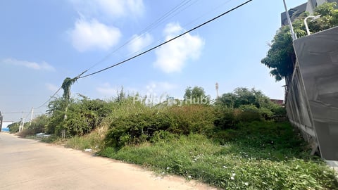 ដីសម្រាប់លក់ នៅជិតផ្លូវឯកឧត្តមជាសុផារ៉ា 598