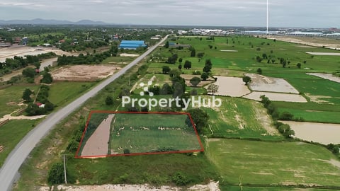 ដីលក់ជាប់ផ្លូវទំនប់៧មករា