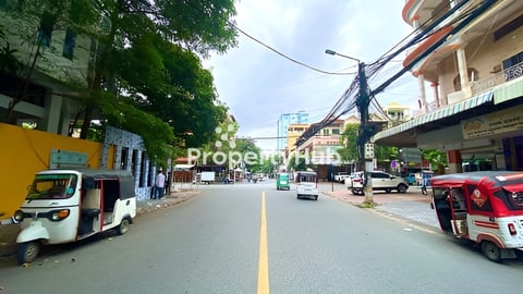 ផ្ទះ​លក់នៅបឹងកេងកង៣