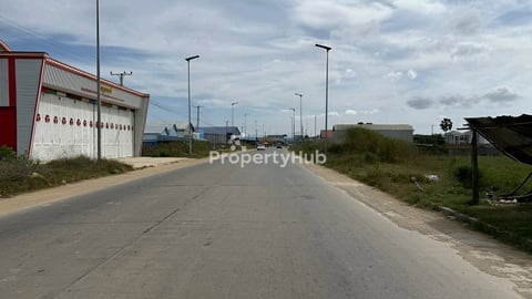 ដីកែងលក់នៅលើផ្លូវ30mផ្លូវវត្តភ្នៀត