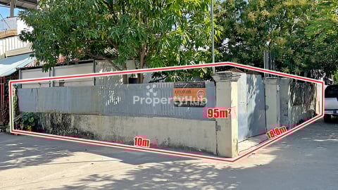 🏘 ដី និង​ ផ្ទះ (កែង) នៅជិតសាលាបឋមសិក្សាភូមិឫស្សី ត្រូវការលក់បន្ទាន់ខ្លាំង