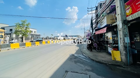 ផ្ទះកែងលក់ឡៃឡុងចាក់អង្រែលើ