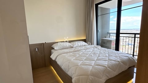 One bedroom for rent