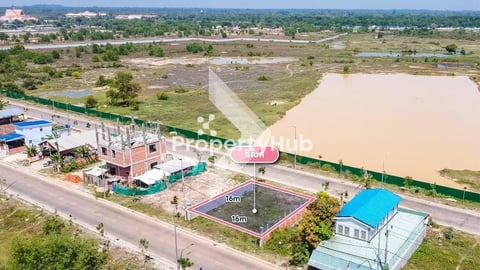 Land for Sale in Sla Kram Area