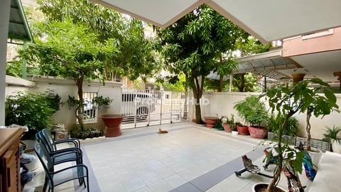 🏠 វិឡាភ្លោះត្រូវការលក់បន្ទាន់ ក្នុងបុរីភ្នំពេញថ្មី ផ្លូវទ្រុងមាន់