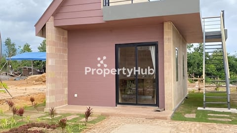 ផ្ទះលំហែ East natural city