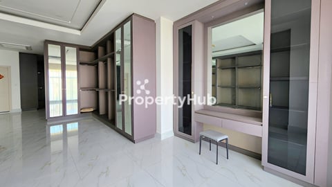 វីឡាឃ្វីនសម្រាប់​ជួល​ បុរីប៉េងហួត​ផ្លូវ60m