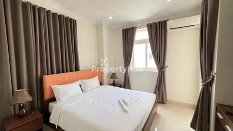 550$ at BKK free gym and suana