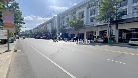 🏘 ផ្ទះអាជីវកម្ម 2ល្វែង (SH) ក្នុងបុរី ជីបម៉ុង 271 ត្រូវការលក់បន្ទាន់ខ្លាំង (កូដ