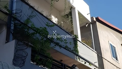 90$/m Near Vanda Institue