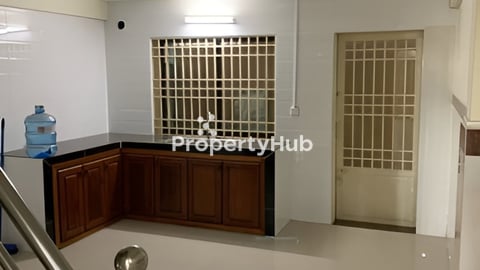 ផ្ទះល្វែងនៅផ្លូវឌួងយៀត2សំរាប់លើផ្លូវធំងាយស្រួលប្រកបអាជីវកម្ម