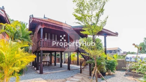 Wooden House for Rent in Sala Kamraeuk area