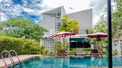 2BR- Luxury Villa with Pool for Rent in Chreav Area