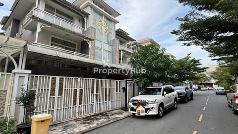 🏠 វិឡាភ្លោះត្រូវការលក់បន្ទាន់ខ្លាំង - ទីតាំង: បុរីអ័រគីដេរផ្លូវ២០០៤