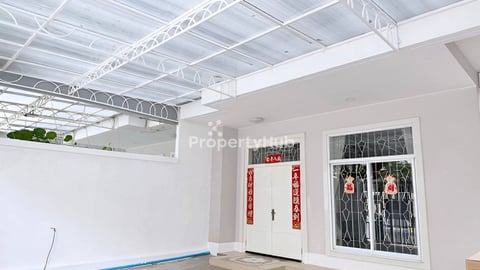 Twin villa for rent in Borey Orkide the royal along street 2004