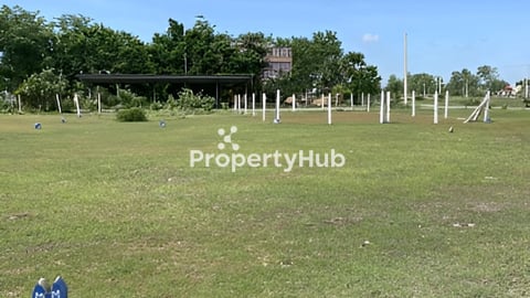 ដីសម្រាប់លក់