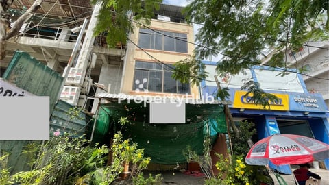 Premier Shophouse on Mao Sae Tung Boulevard