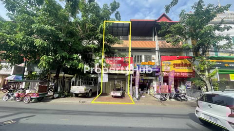 Prime Shophouse on Street 163 - An Investment Opportunity!
