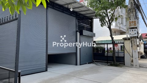 ឃ្លាំងជួល10m x 30m(ជាប់ផ្លូវធំ)ចុះពីក្បាលស្ពានបាលឡេ៣០០ម៉ែត្រ, ឫស្សីកែវ