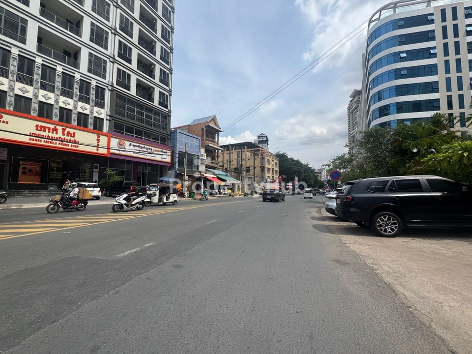រូបភាពអចលនទ្រព្យទី 2