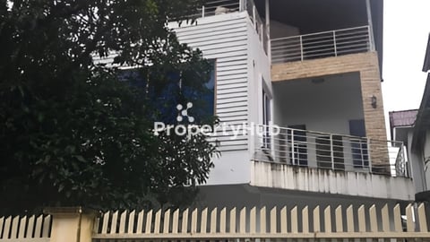 Villa BS, Near China Town