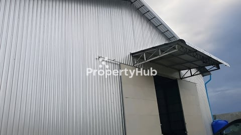 ឃ្លាំងនិងដីធំទូលាយកំពង់ជួលបាន $800 ក្នុងមួយខែ សំរាប់លក់