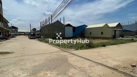 ដីលក់បន្ទាន់(មានរោងចក្រជុំវិញ)នៅក្រុងច្បារមនខេត្តកំពង់ស្ពឺ