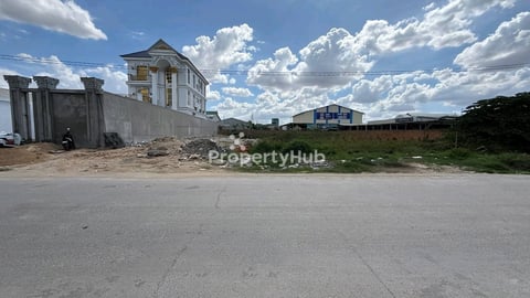 ដីលក់នៅទល់មុខបុរីពិភពថ្មីឈូកវ៉ា2