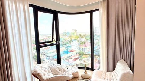 Studio Condo unit for Rent | River View at Vue Aston