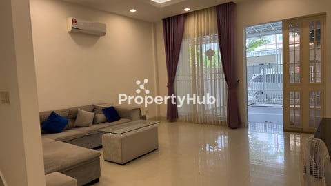 វីឡាកូនកាត់សម្រាប់ជួលនៅបុរី ជីប ម៉ុង សែនសុខ / Link House for Rent at Borey Chip 